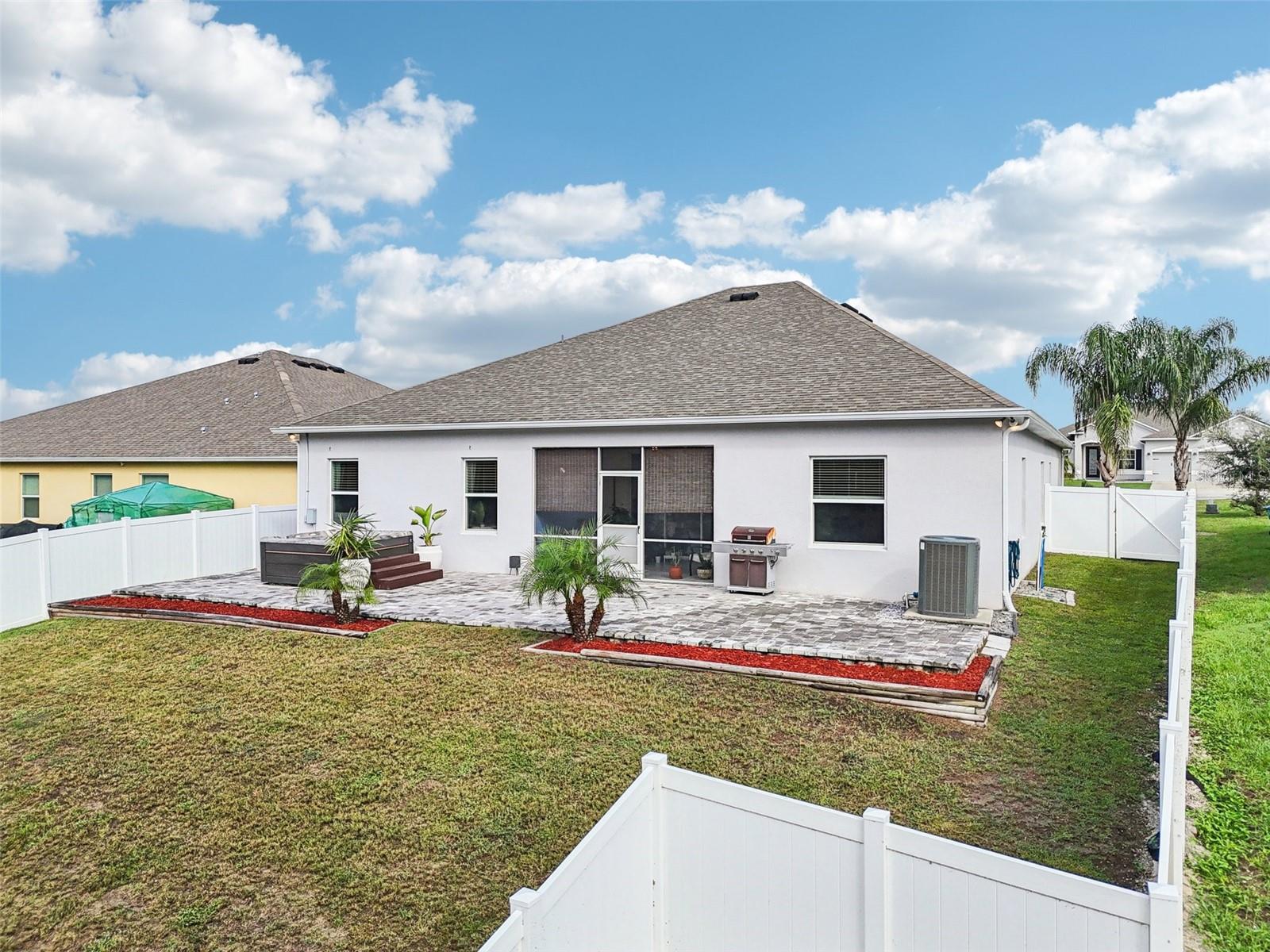 1813 FOREST GLEN DR