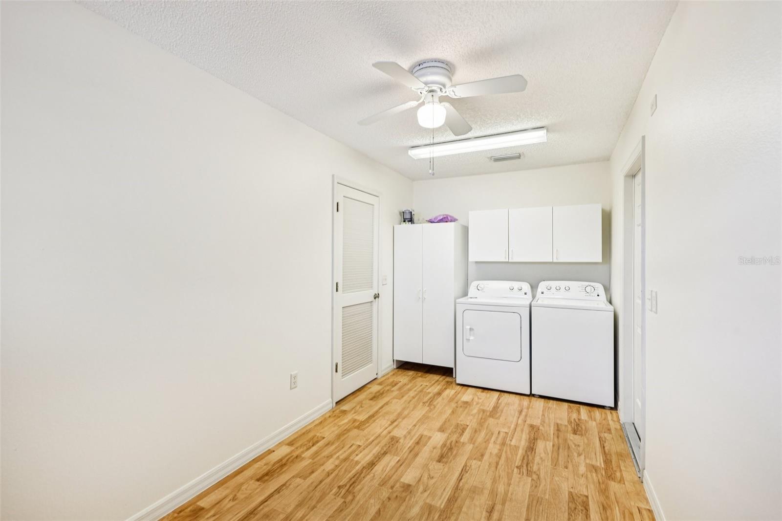 2762 MORVEN PARK WAY