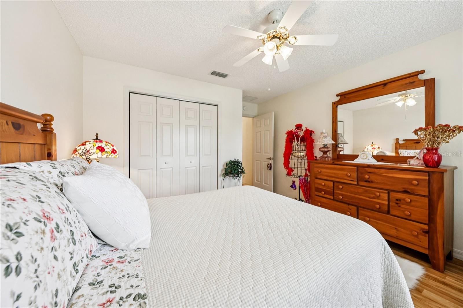 2762 MORVEN PARK WAY