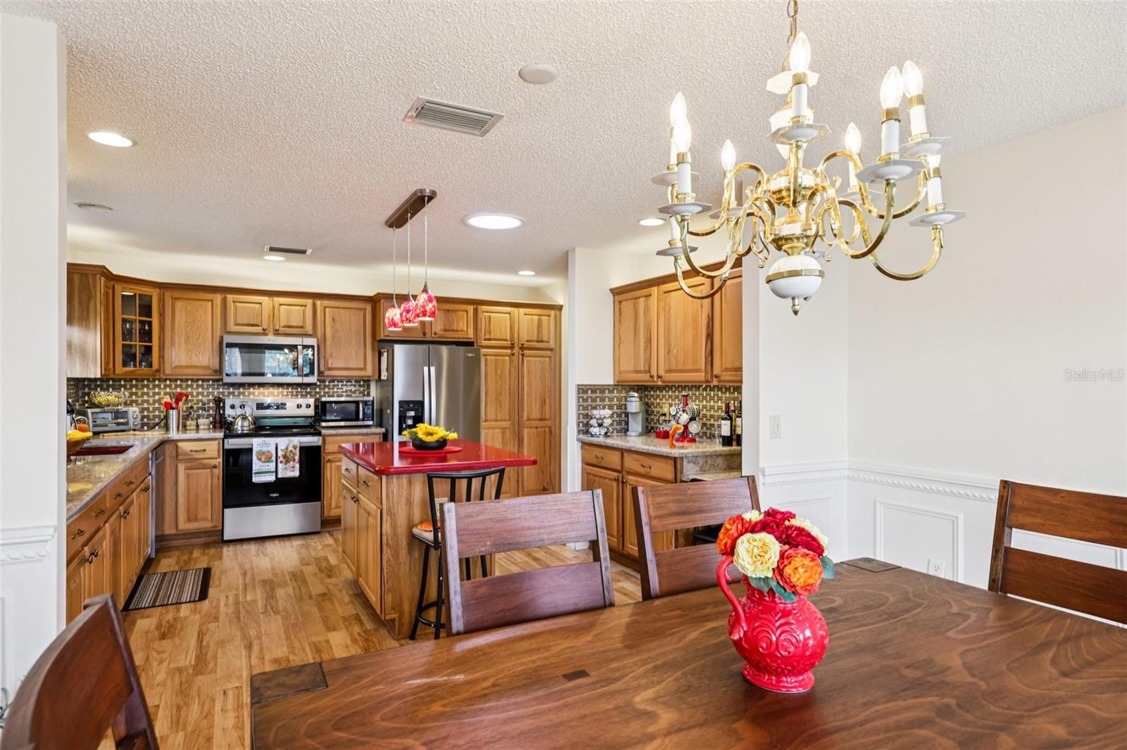 2762 MORVEN PARK WAY