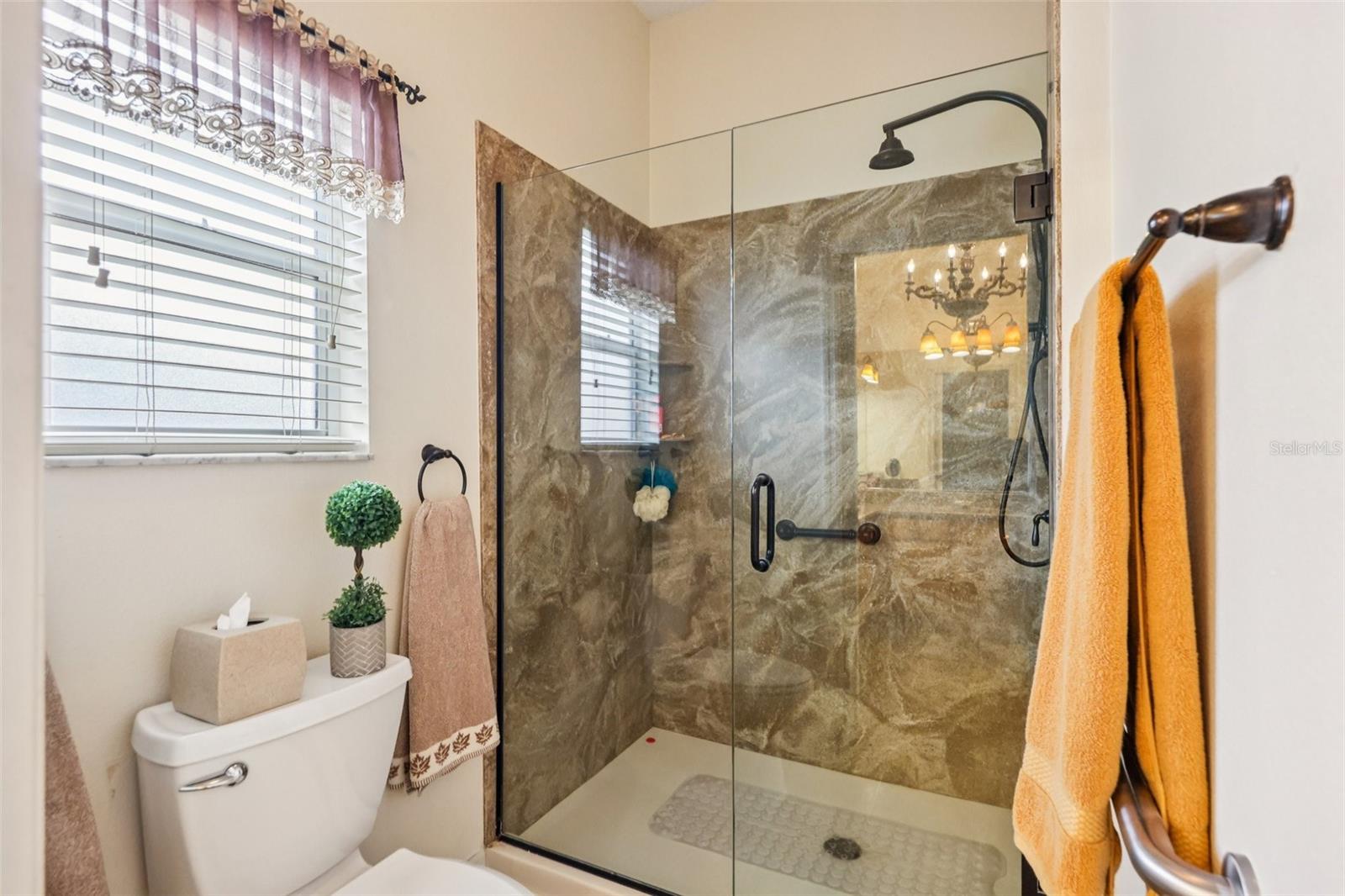 2762 MORVEN PARK WAY