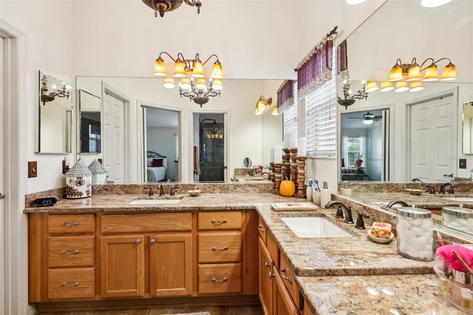 2762 MORVEN PARK WAY