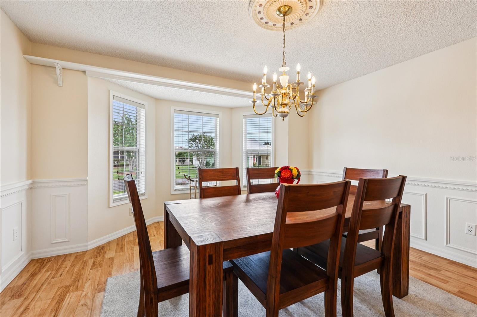 2762 MORVEN PARK WAY