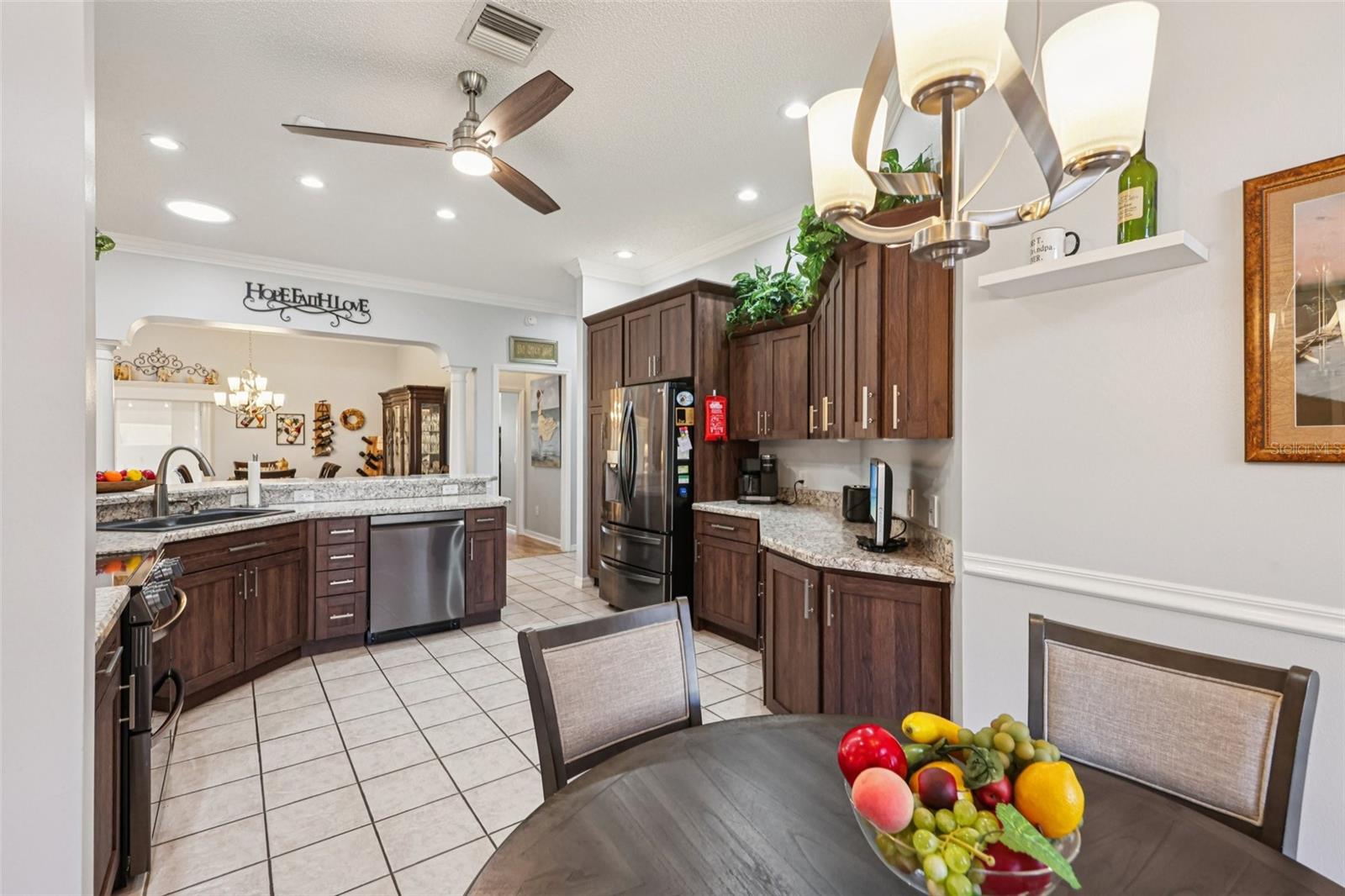 2012 SANTO DOMINGO DR