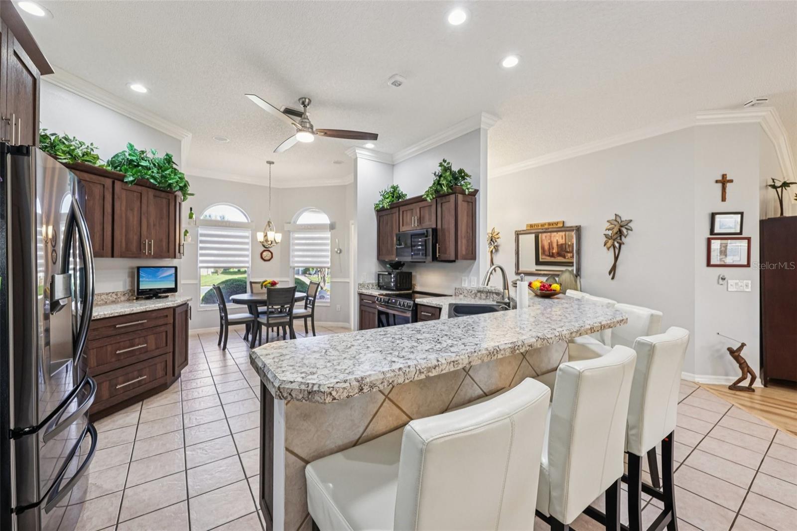 2012 SANTO DOMINGO DR