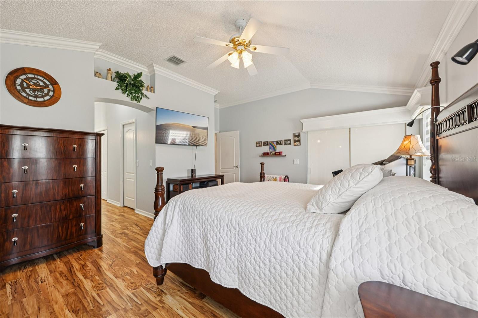 2012 SANTO DOMINGO DR