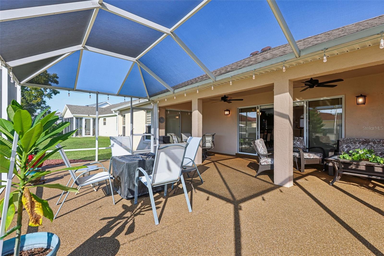 2012 SANTO DOMINGO DR