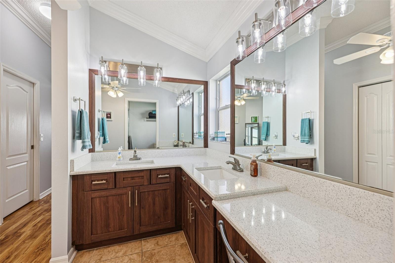 2012 SANTO DOMINGO DR