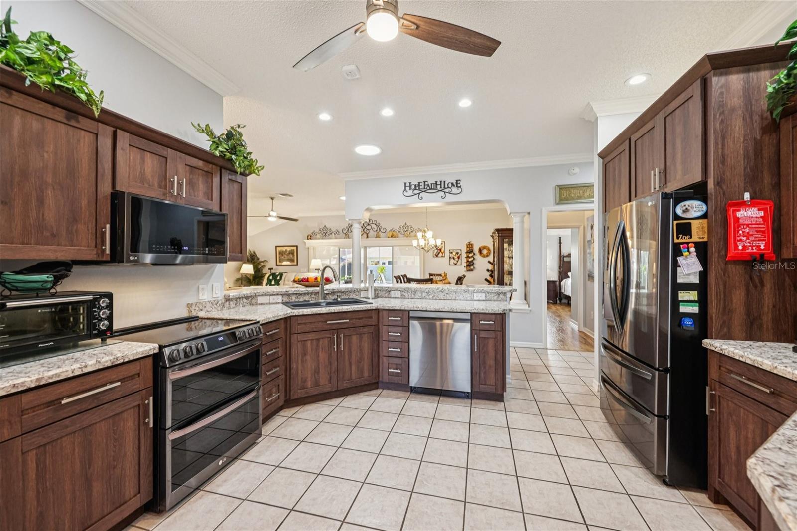 2012 SANTO DOMINGO DR