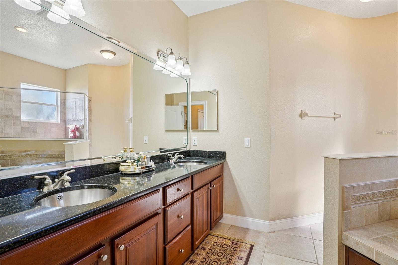 6114 TREMAYNE DR