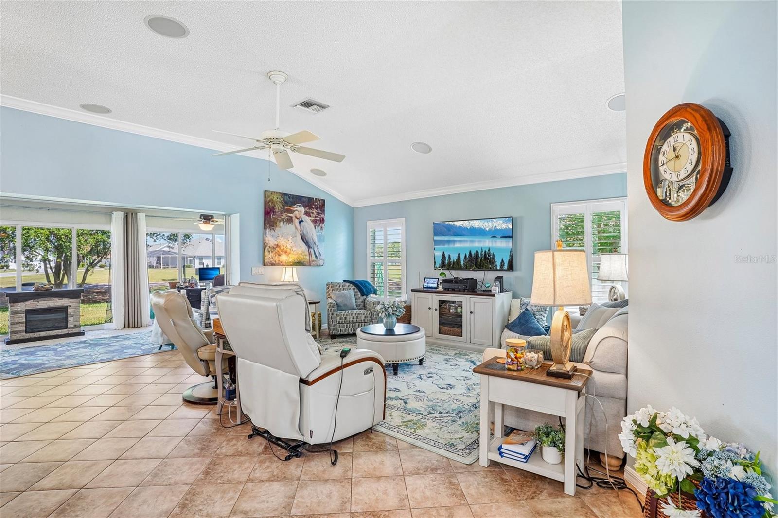 2837 GRANT WAY