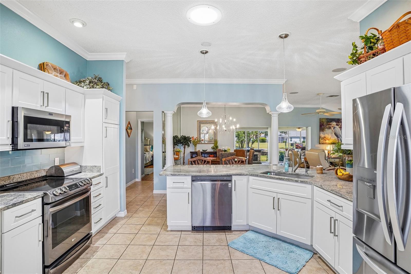 2837 GRANT WAY
