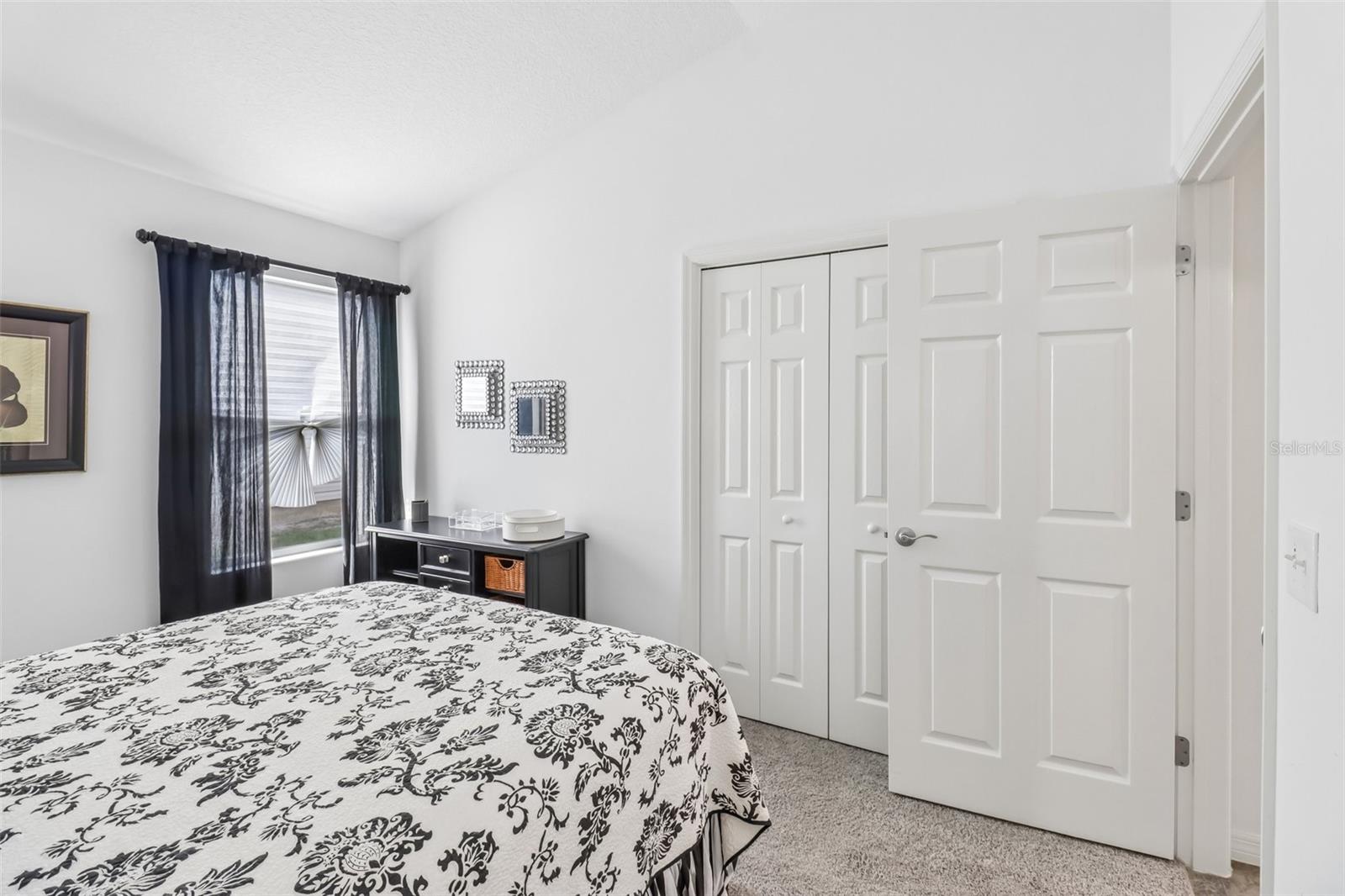 2408 CARRIAGE HILL WAY