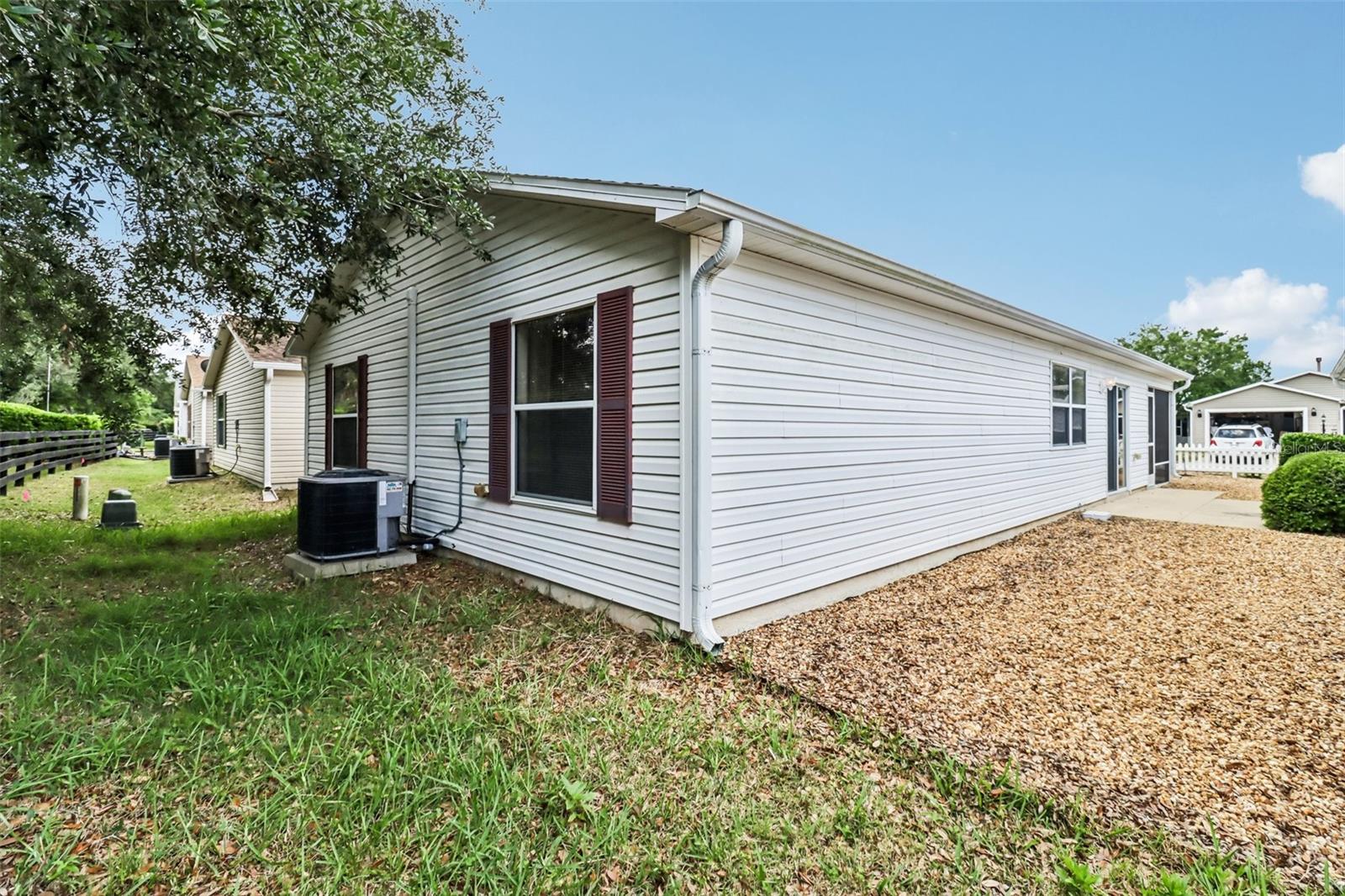 2019 THURMOND AVE