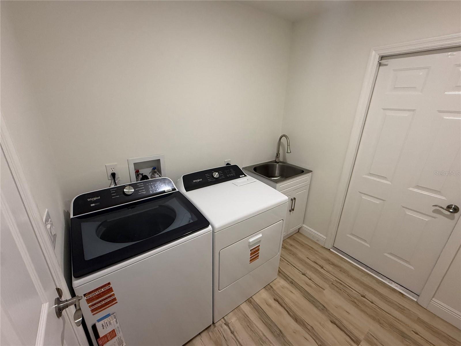 207 DESOTA CT