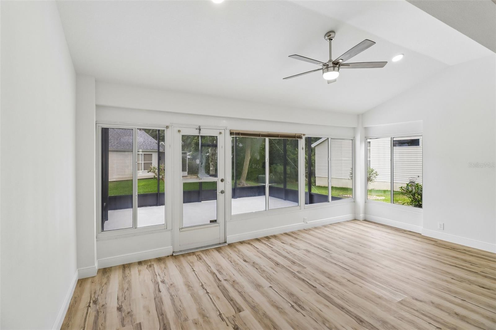 207 DESOTA CT
