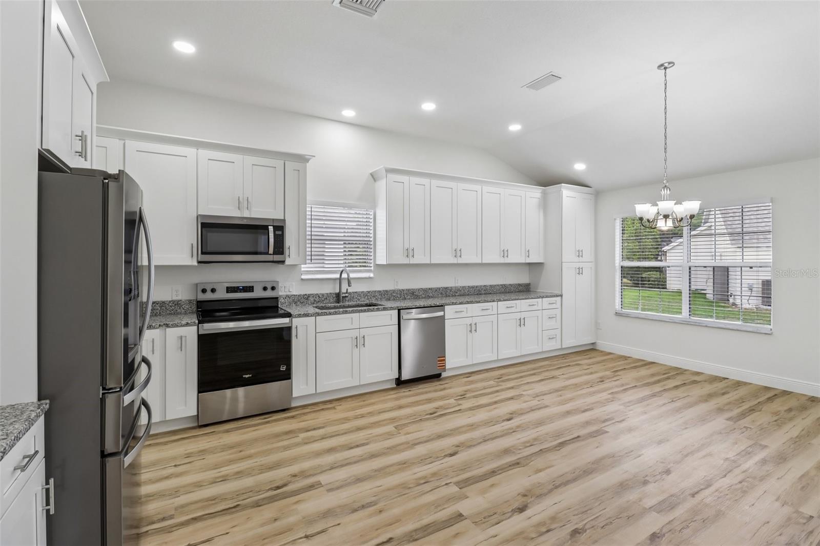 207 DESOTA CT