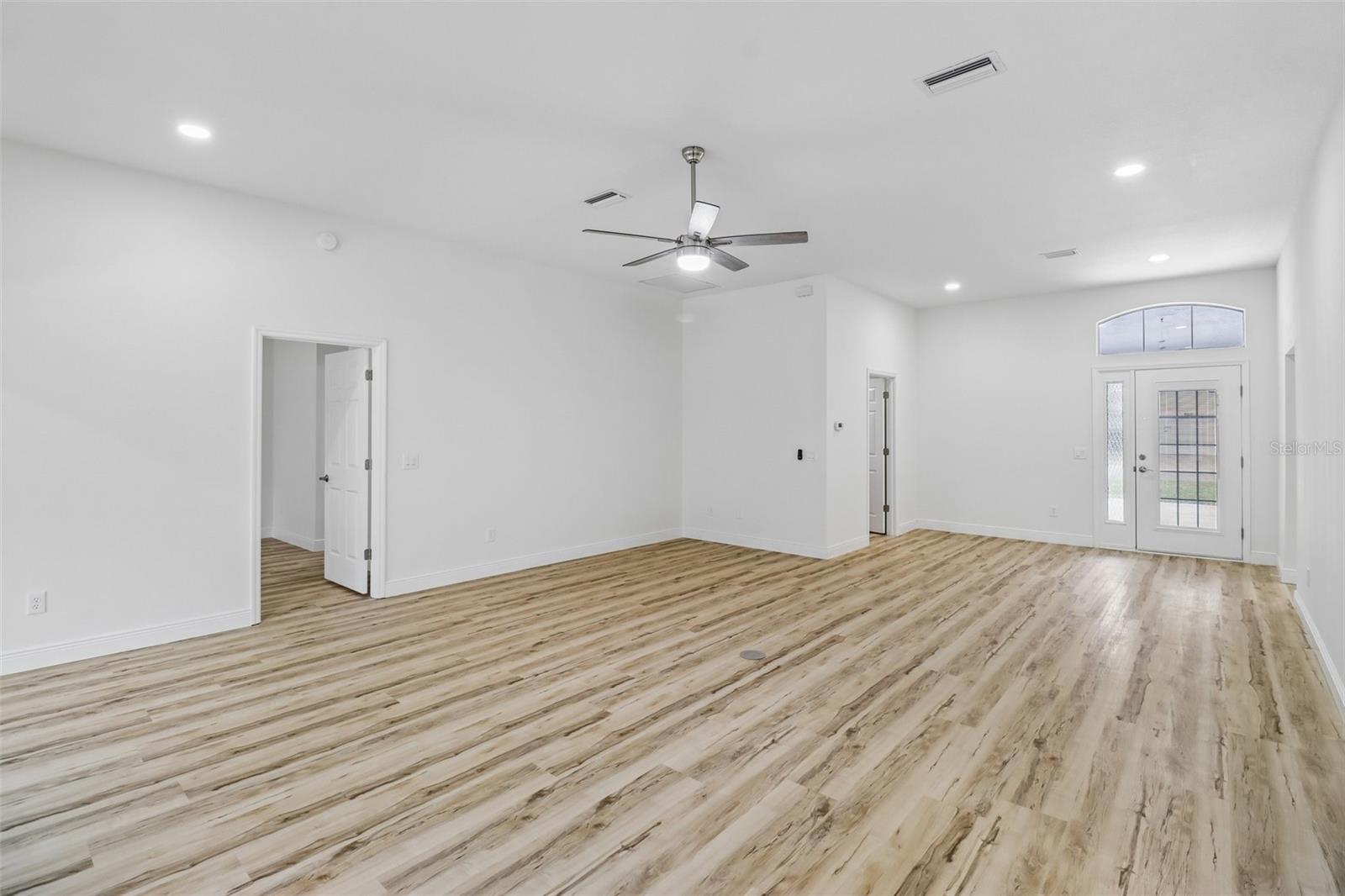 207 DESOTA CT