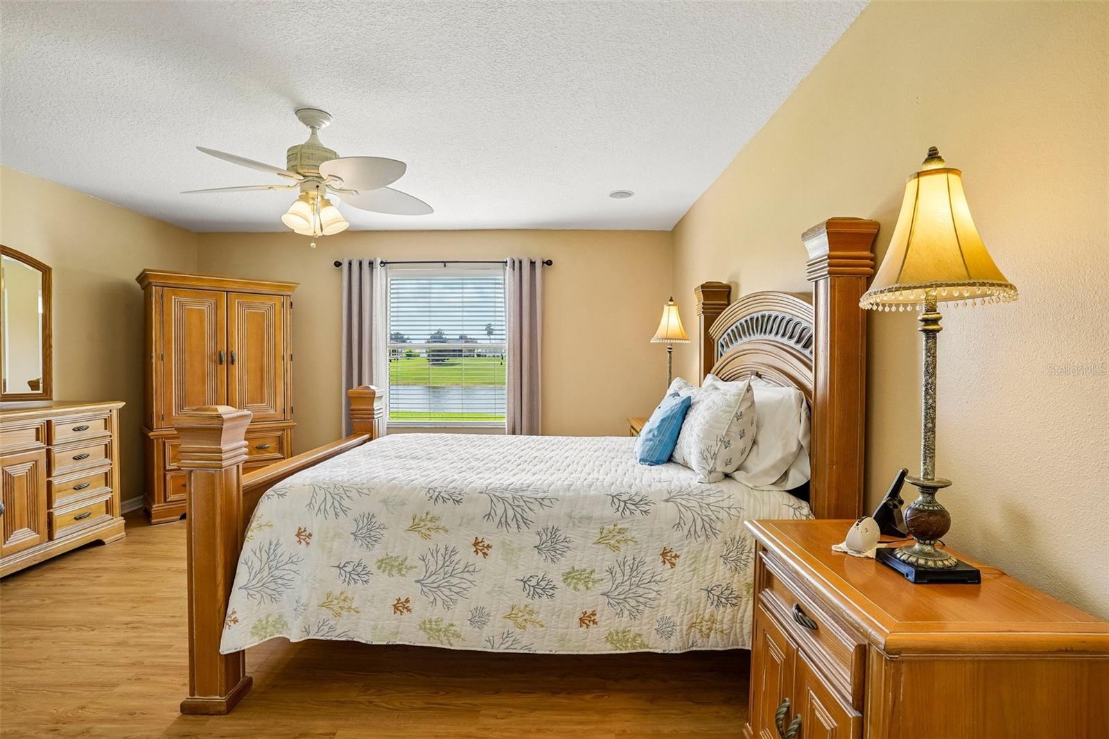 917 EASTMONT CT