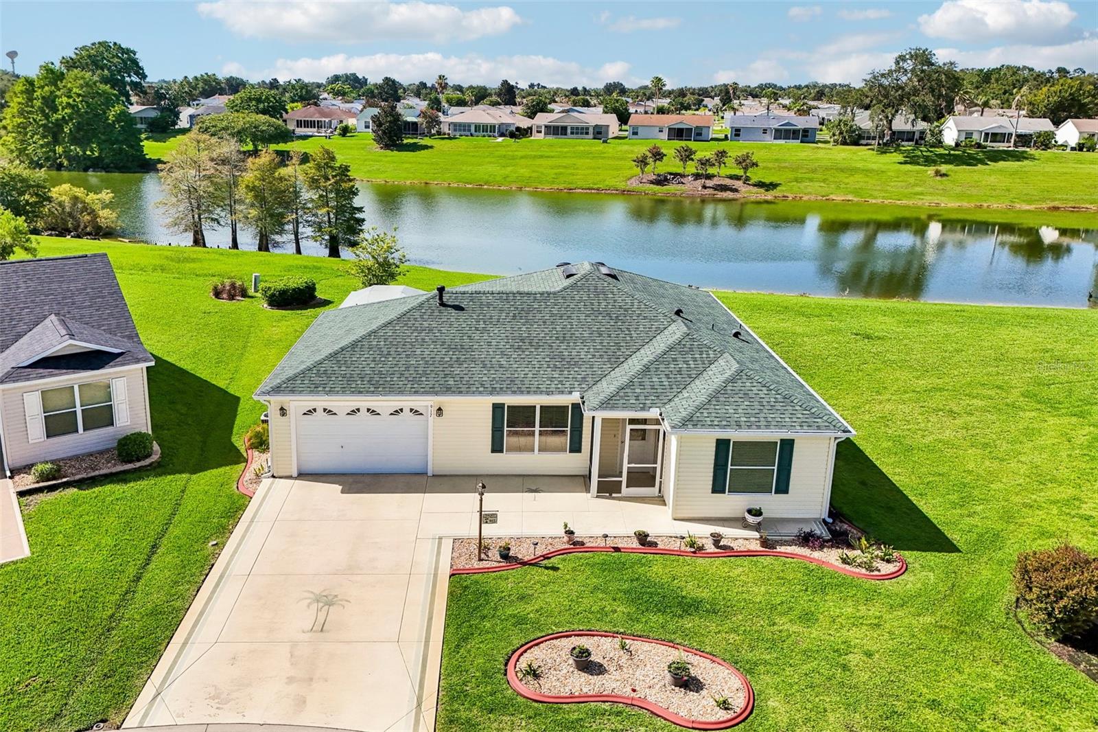 917 EASTMONT CT