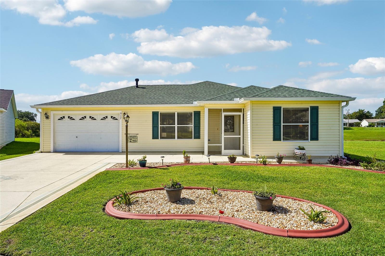 917 EASTMONT CT