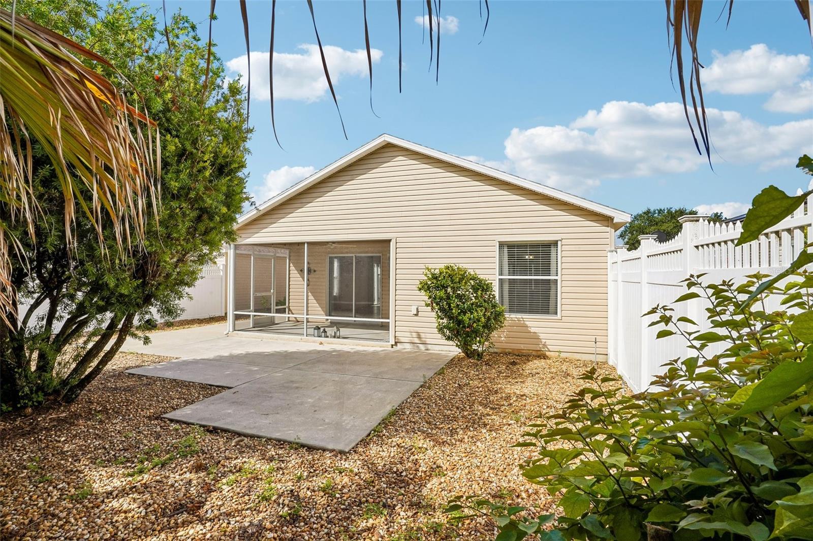 2339 SEBRING ST