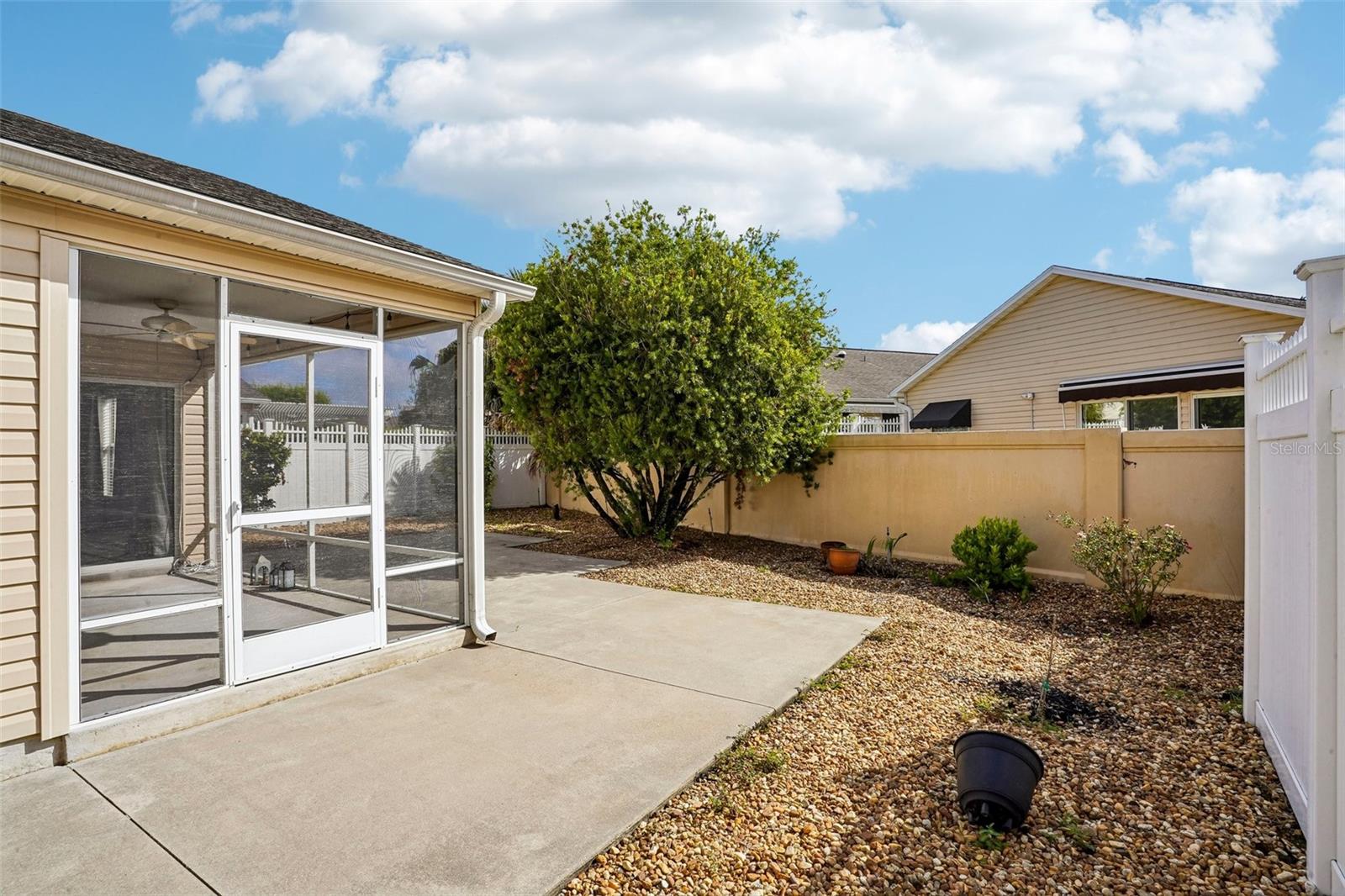 2339 SEBRING ST
