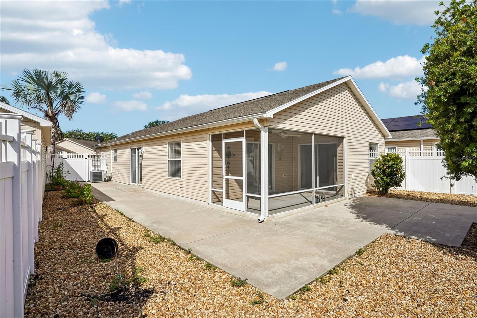 2339 SEBRING ST