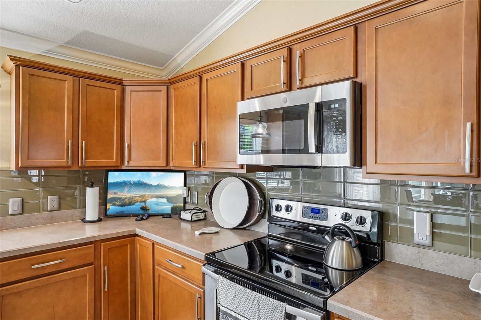 583 ARTEAGA WAY
