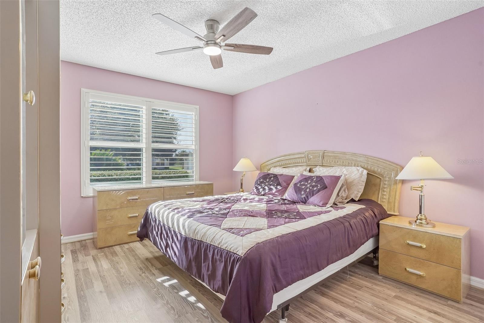 928 EASTMONT CT