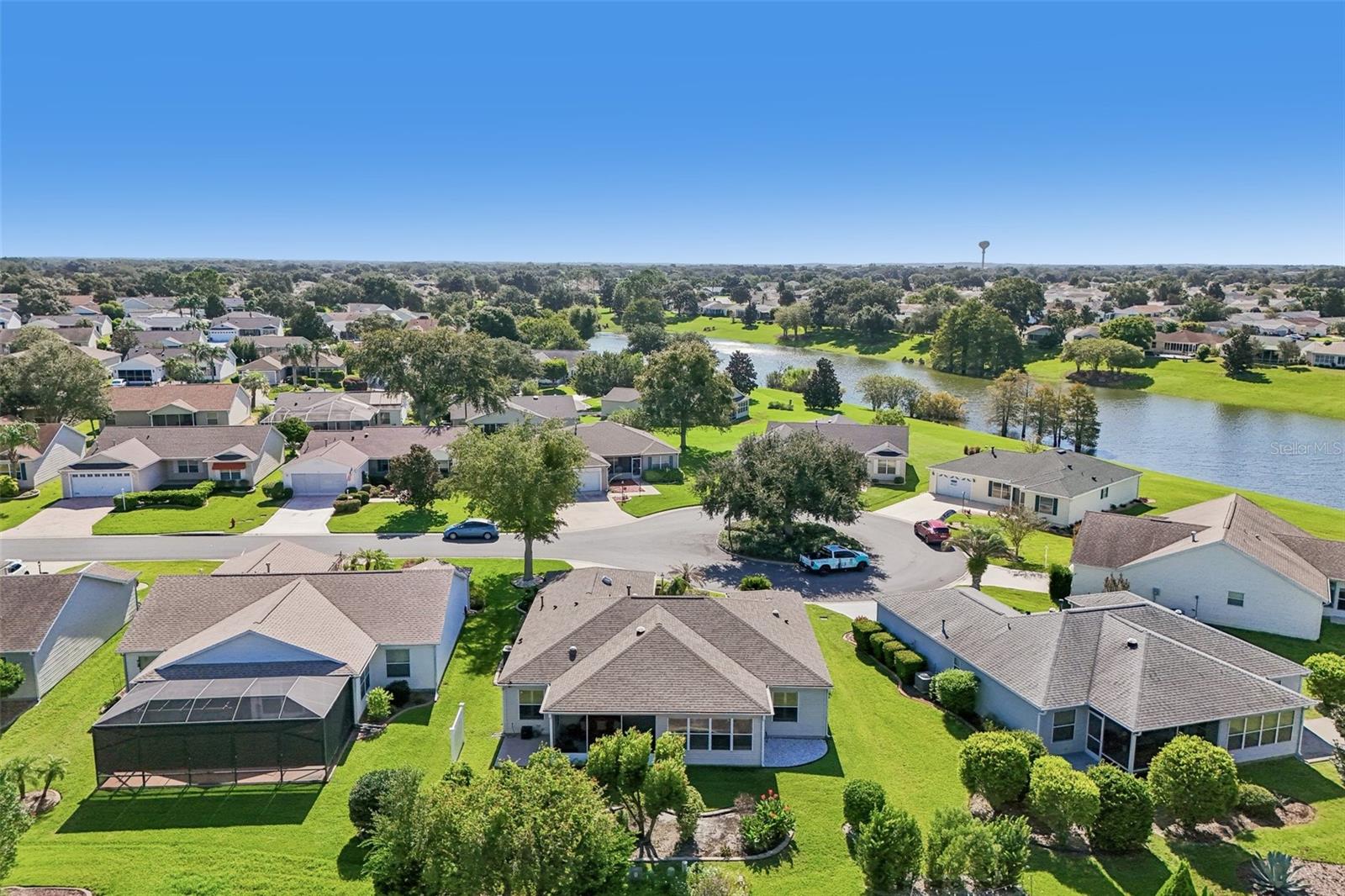 928 EASTMONT CT