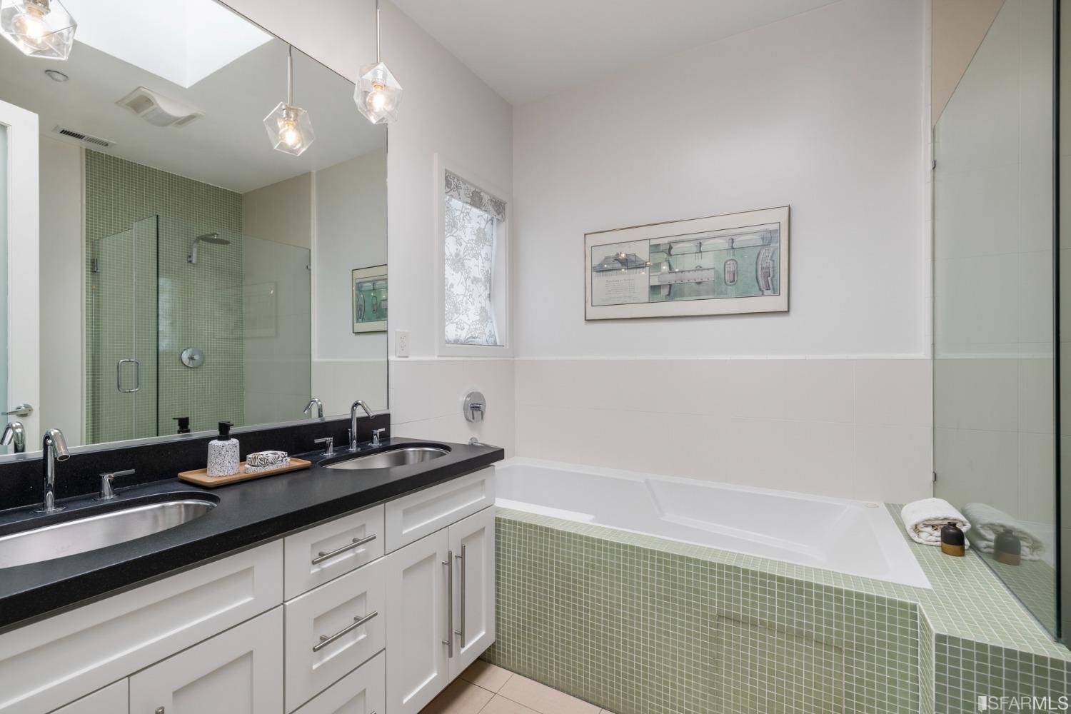 1734 Lombard Street Unit: 8