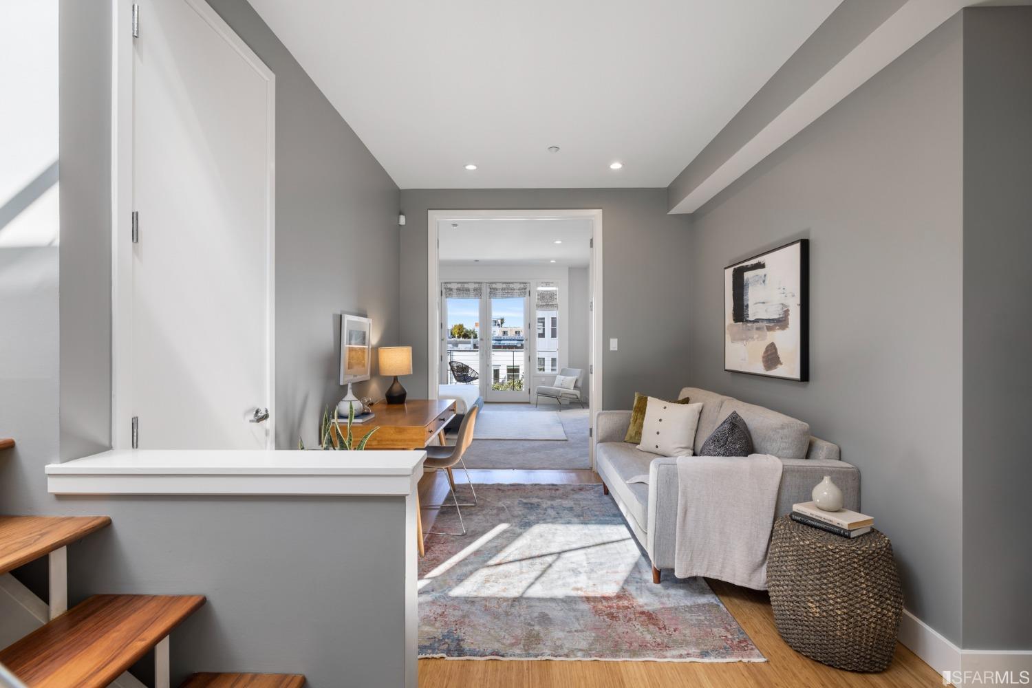 1734 Lombard Street Unit: 8