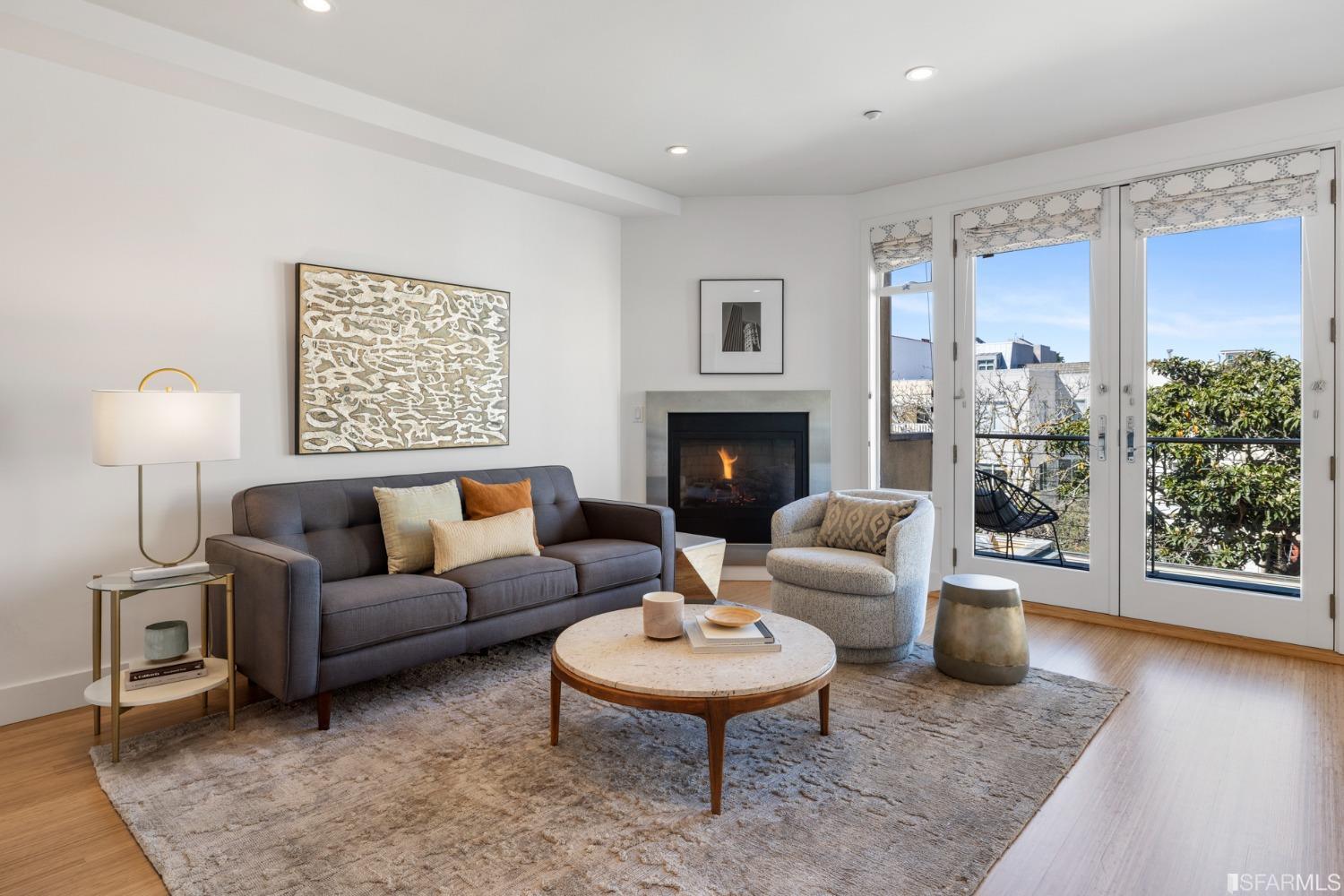 1734 Lombard Street Unit: 8