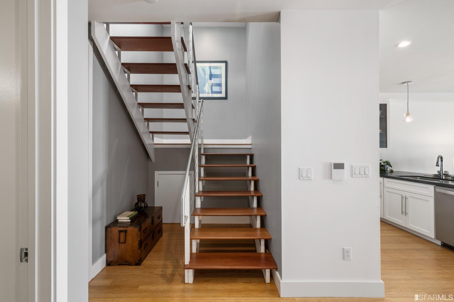 1734 Lombard Street Unit: 8