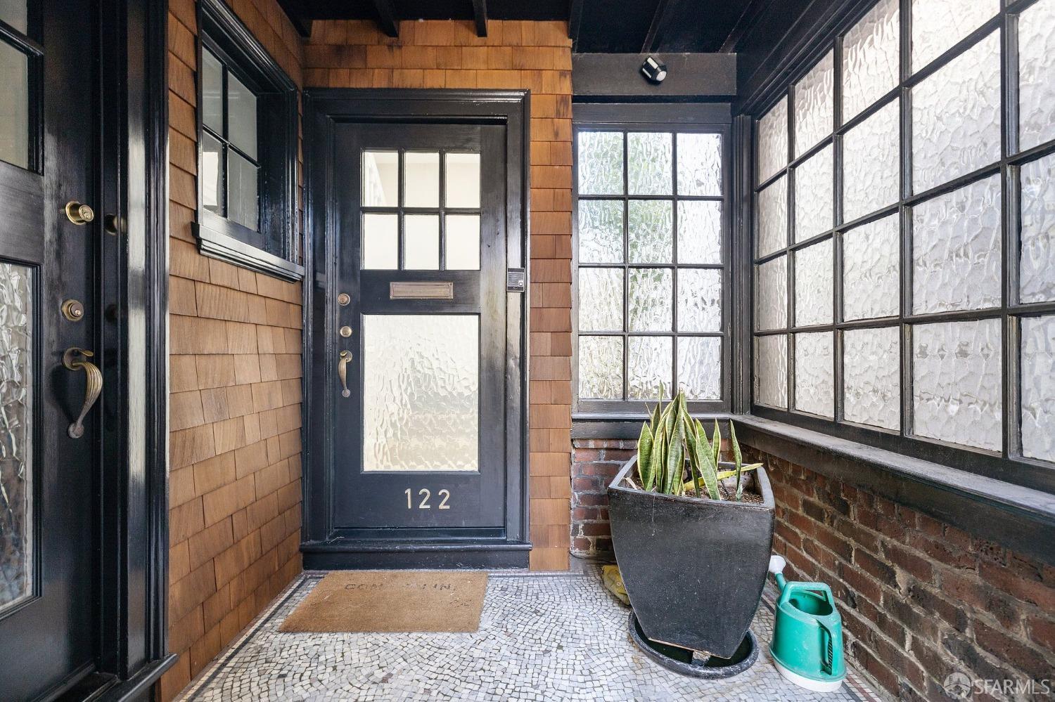 122 Palm Avenue