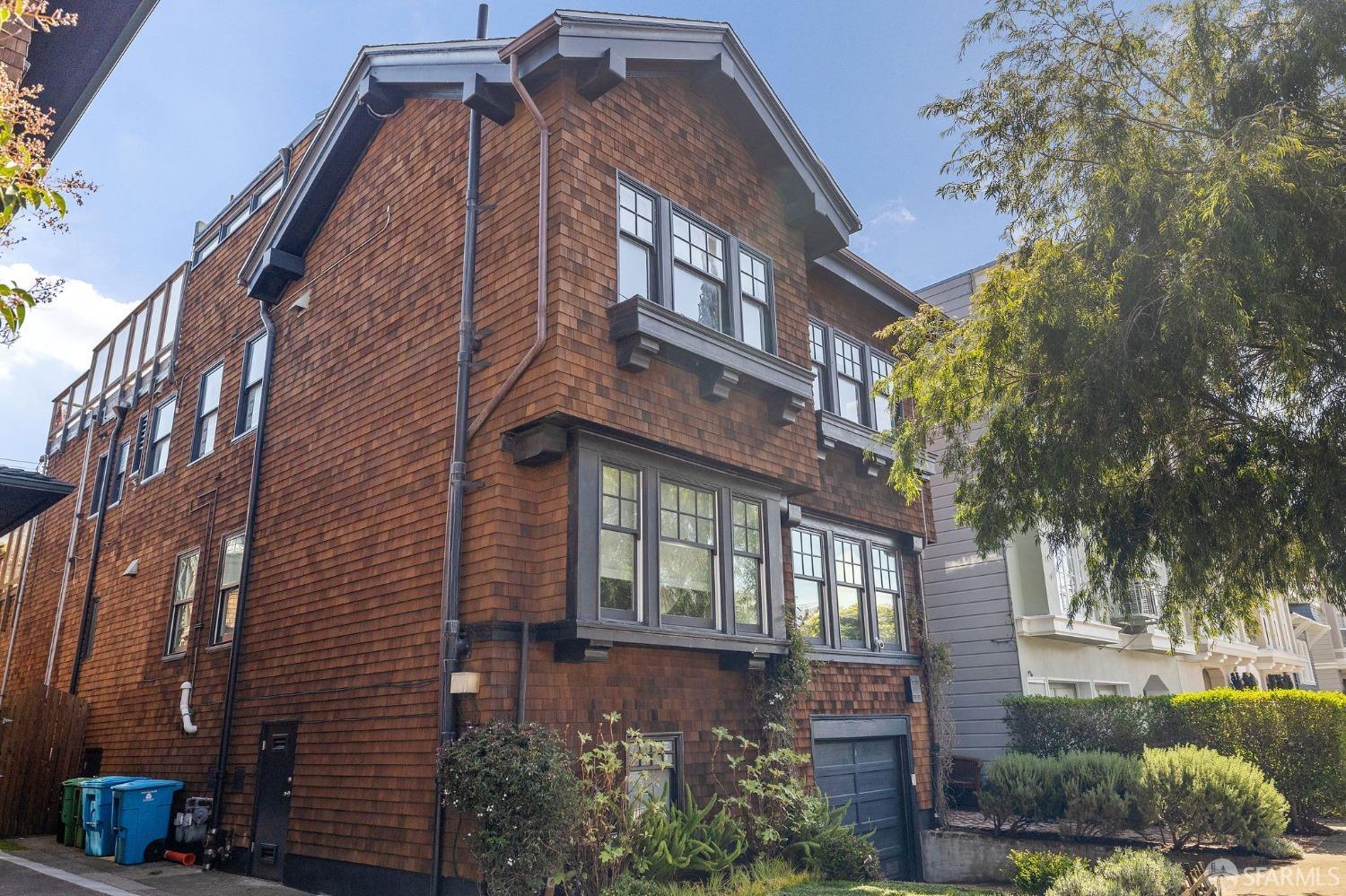 122 Palm Avenue