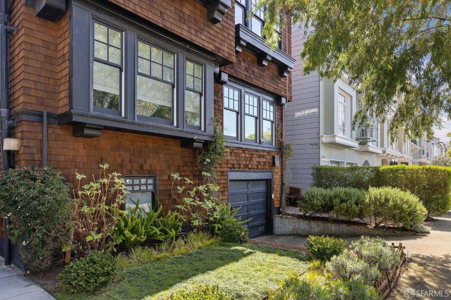 122 Palm Avenue