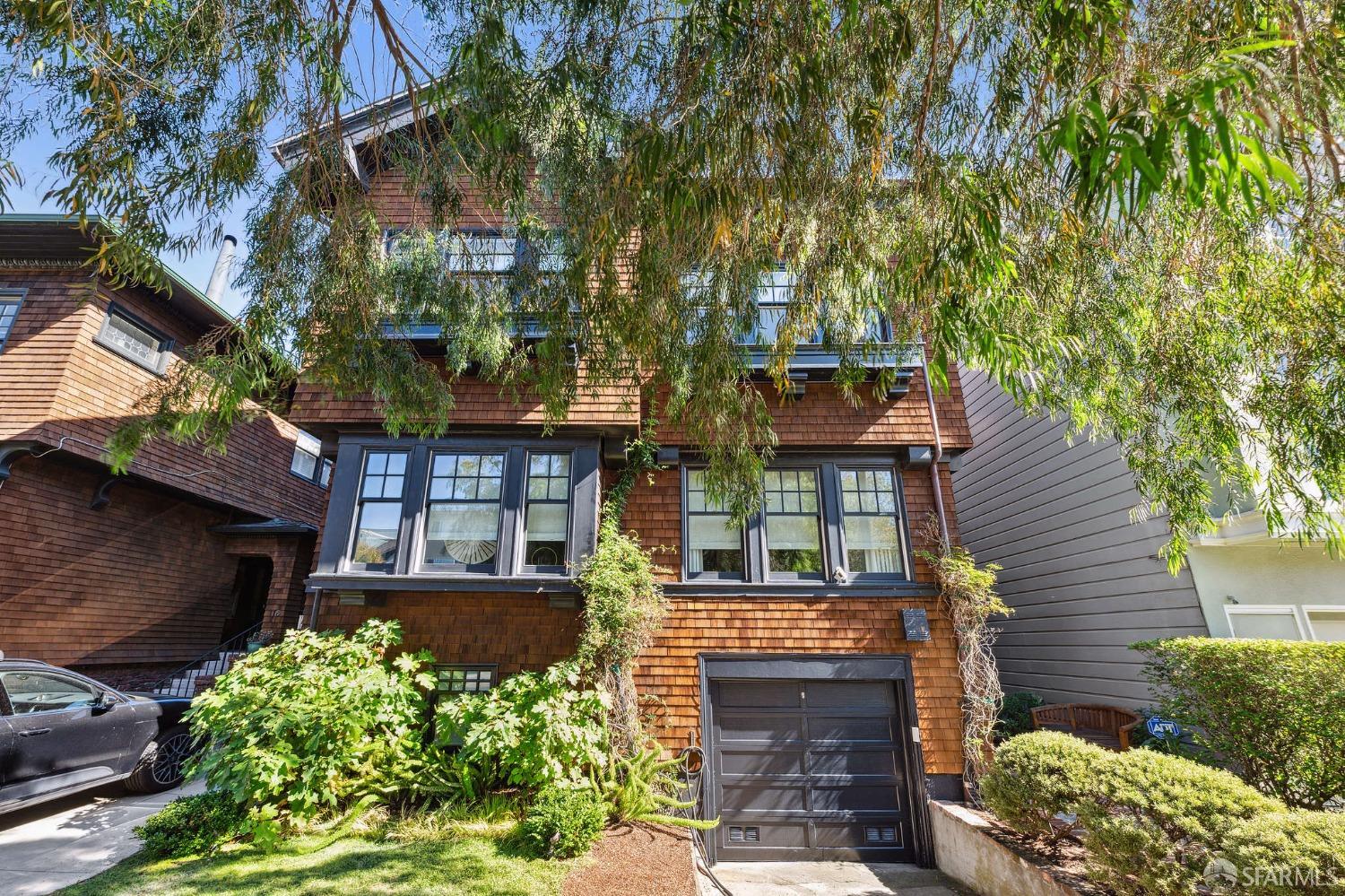 122 Palm Avenue