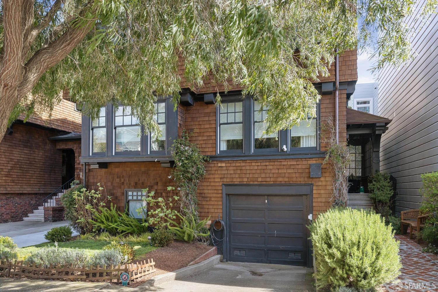 122 Palm Avenue