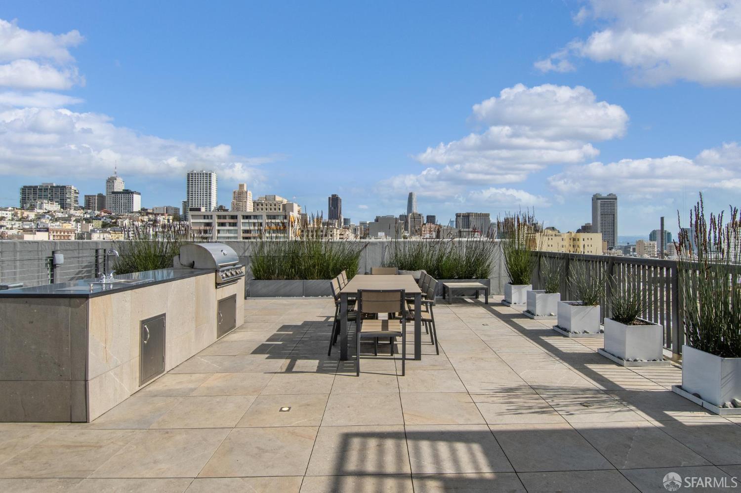 1433 Bush Street # 504