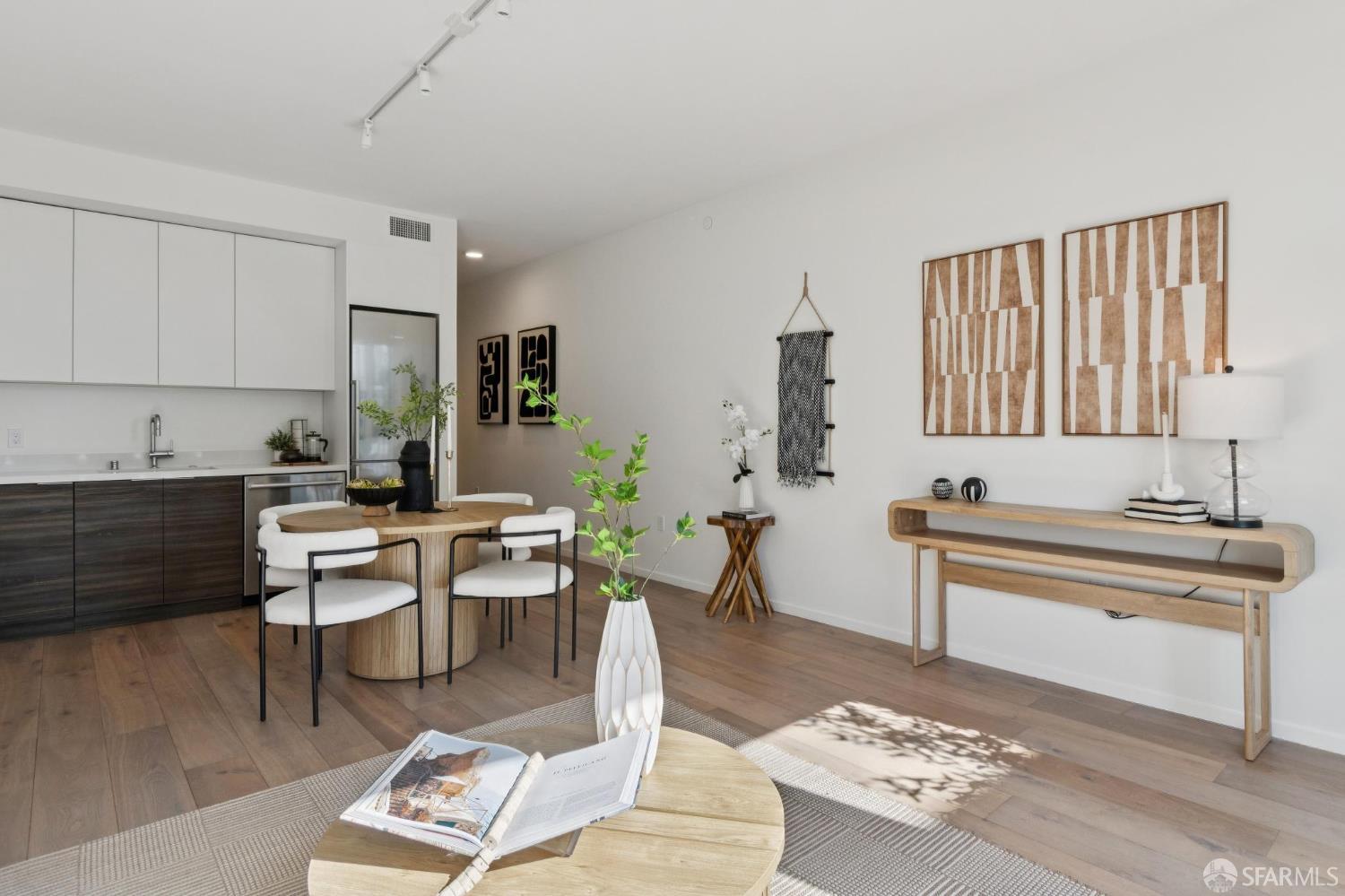 1433 Bush Street # 504