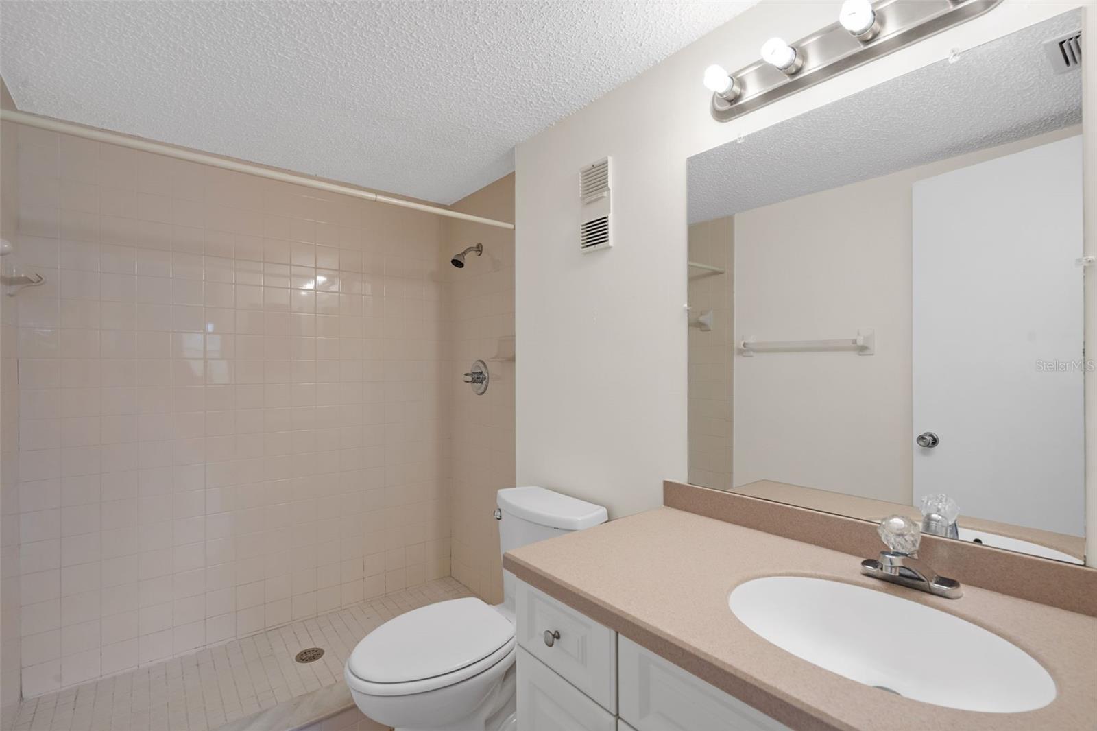 860 VIRGINIA ST #304