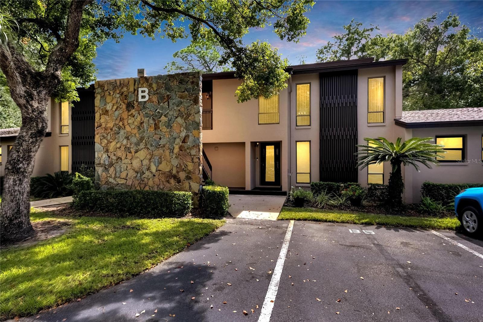 1400 TARPON WOODS BLVD #B5