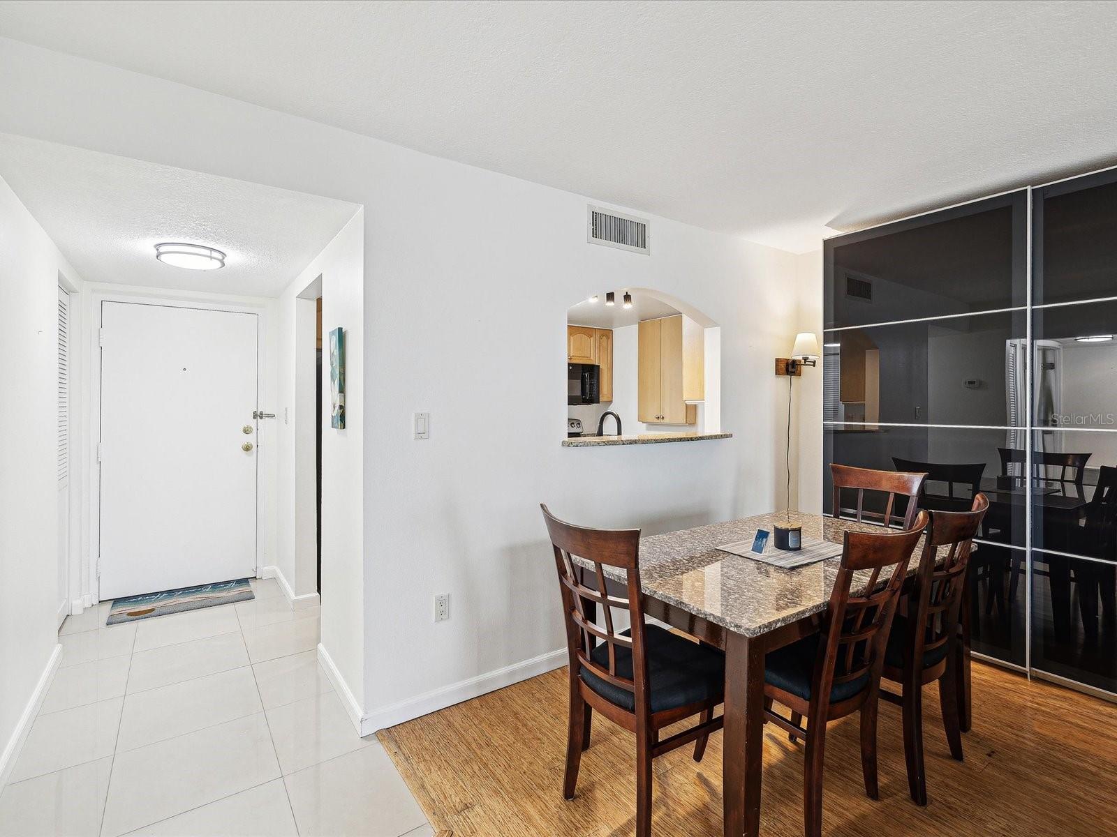 464 N PAULA DR #322