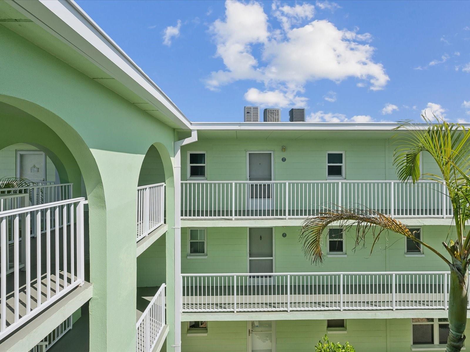 464 N PAULA DR #322