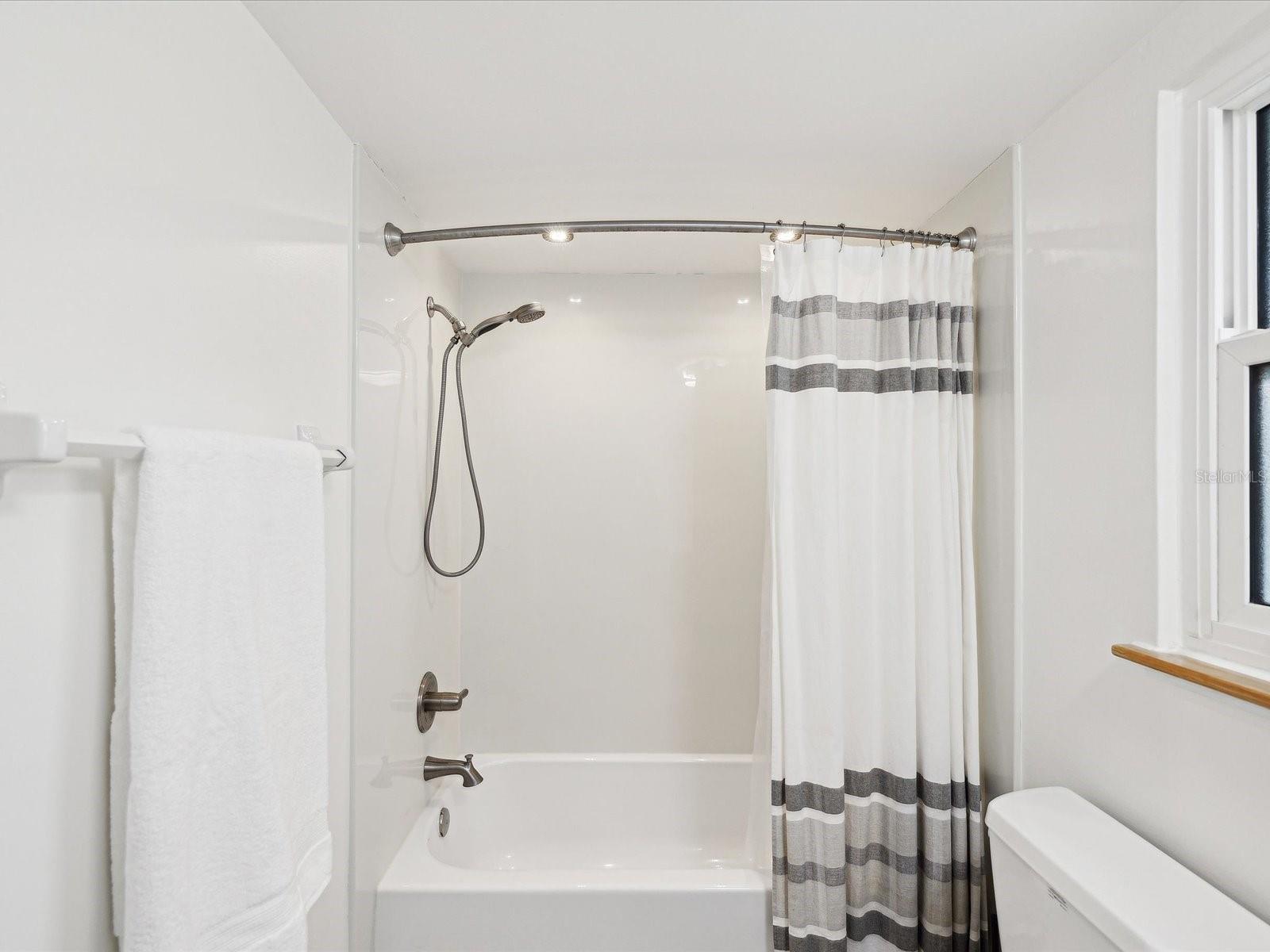 464 N PAULA DR #322