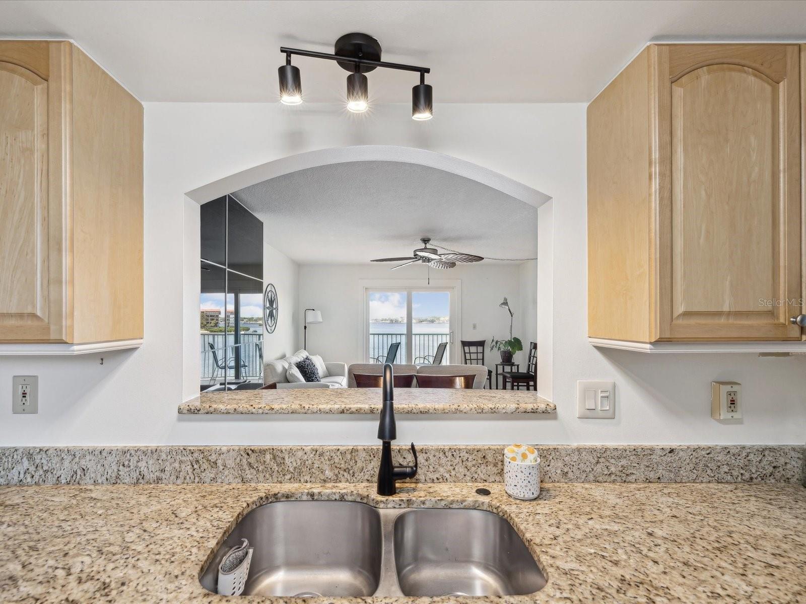 464 N PAULA DR #322