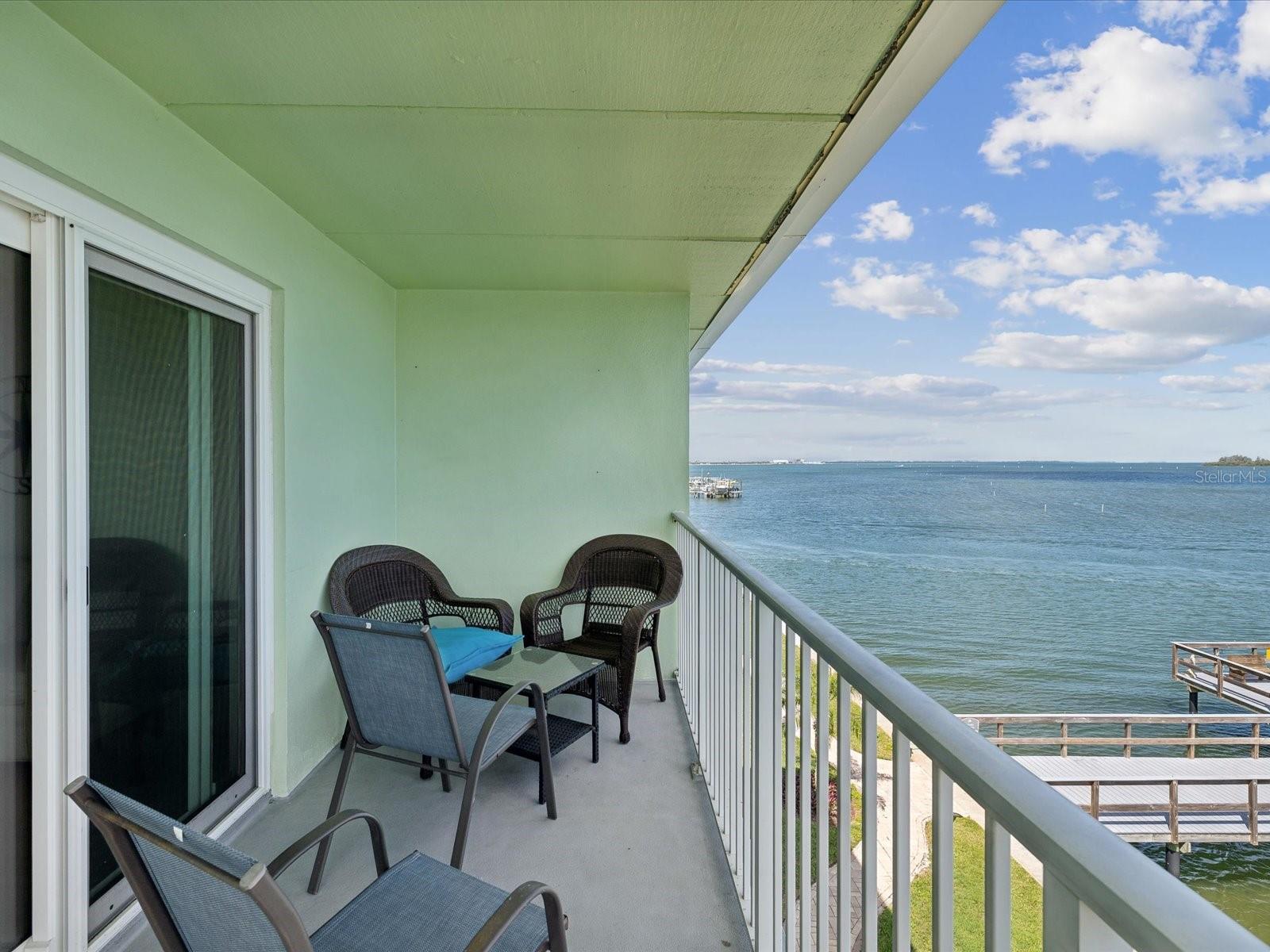 464 N PAULA DR #322