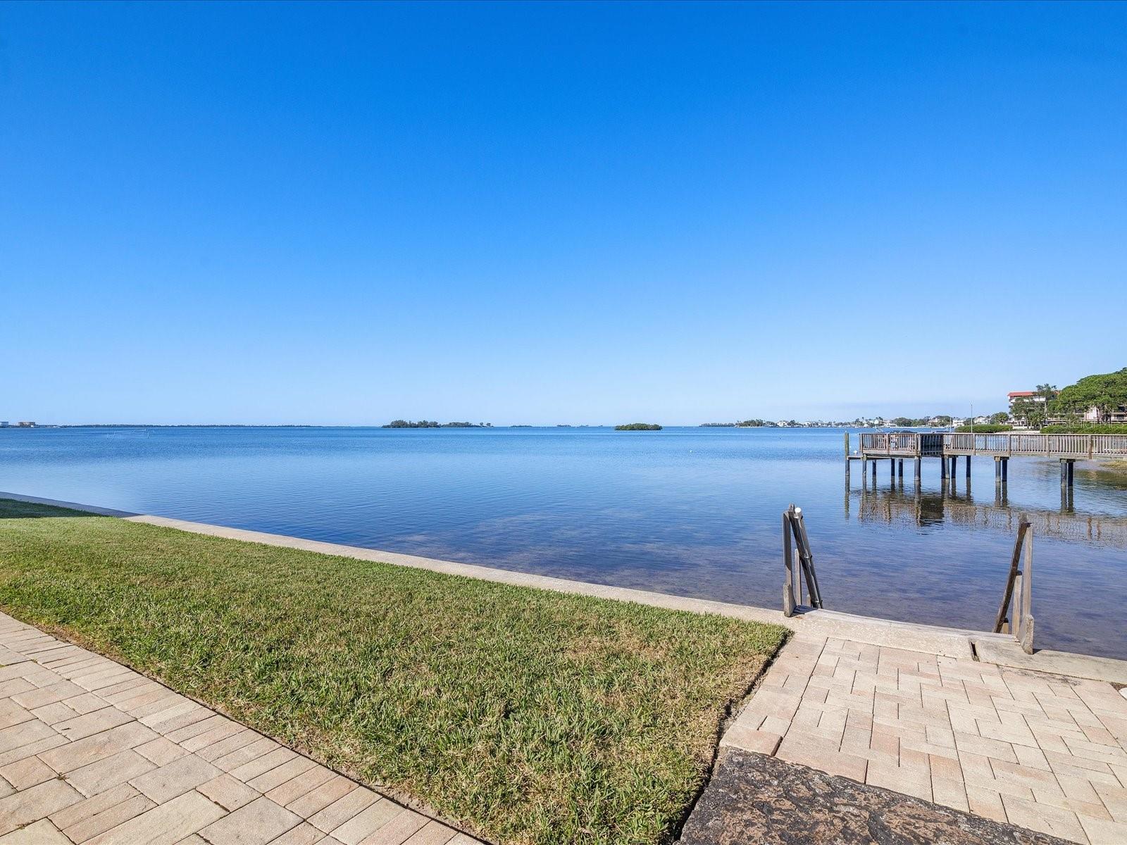 464 N PAULA DR #322